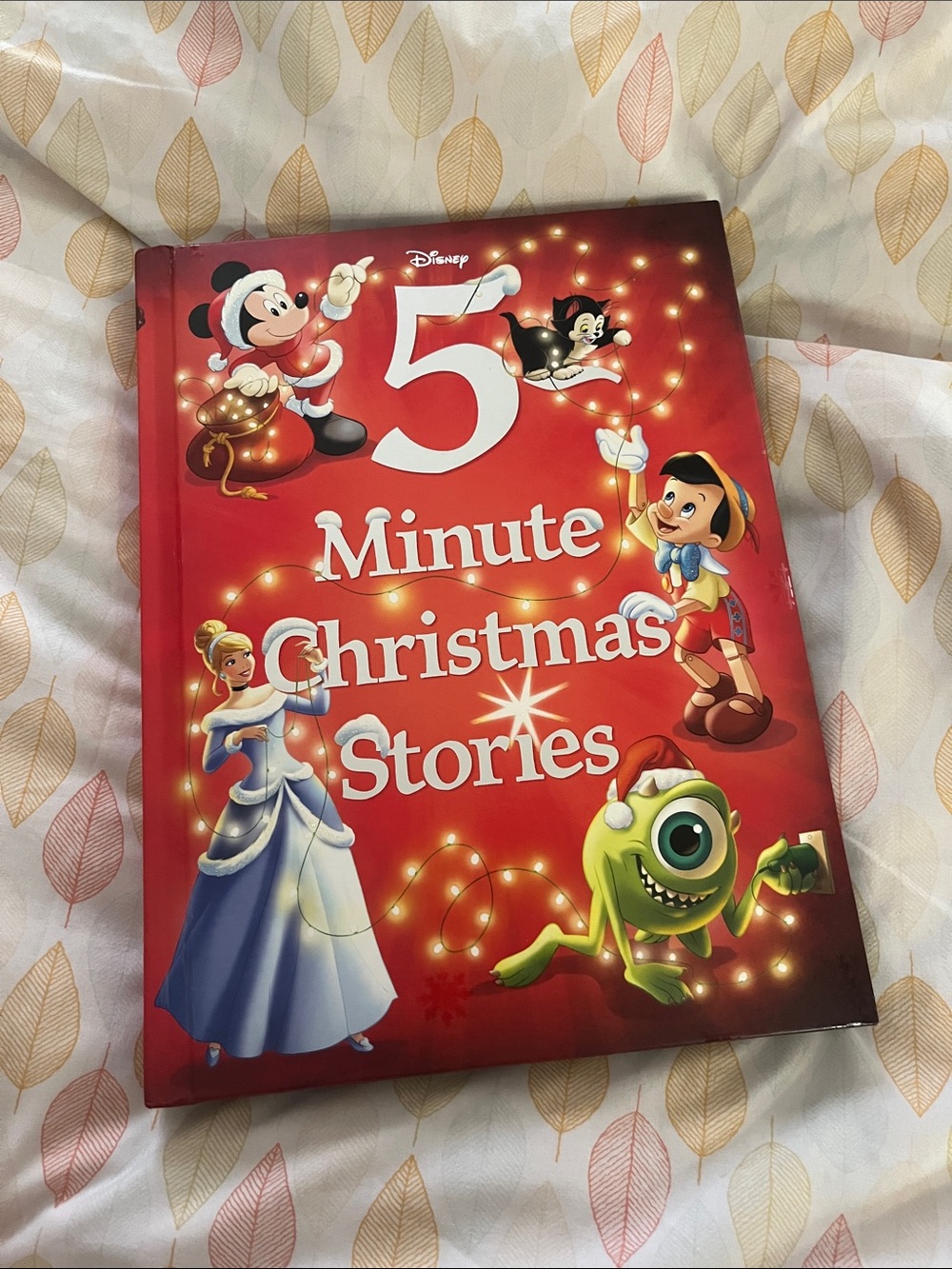 Disney 5 minute Christmas Stories book